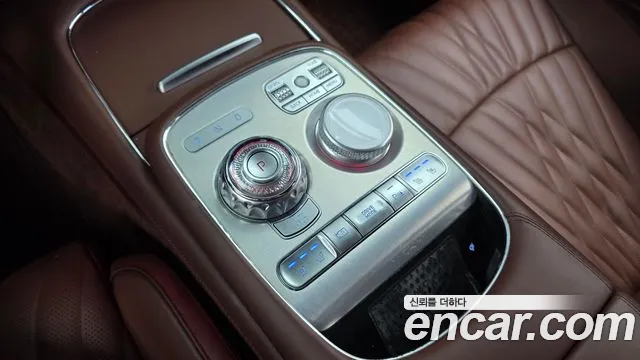 Genesis G90 Бензин 3.5 турбо AWD — Фото автомобиля 9