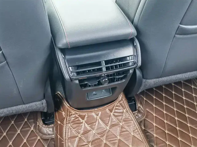 Ford Mondeo — Фото автомобиля 30