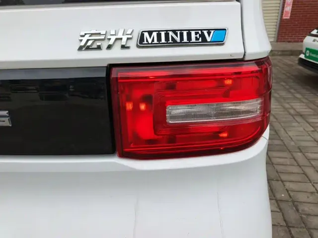 Wuling Hongguang Mini EV — Фото автомобиля 7