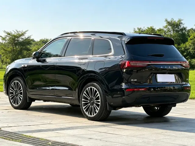 Aito M7 — Фото автомобиля 6