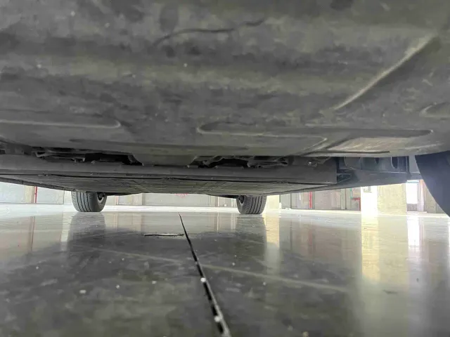 Roewe iMAX8 — Фото автомобиля 20