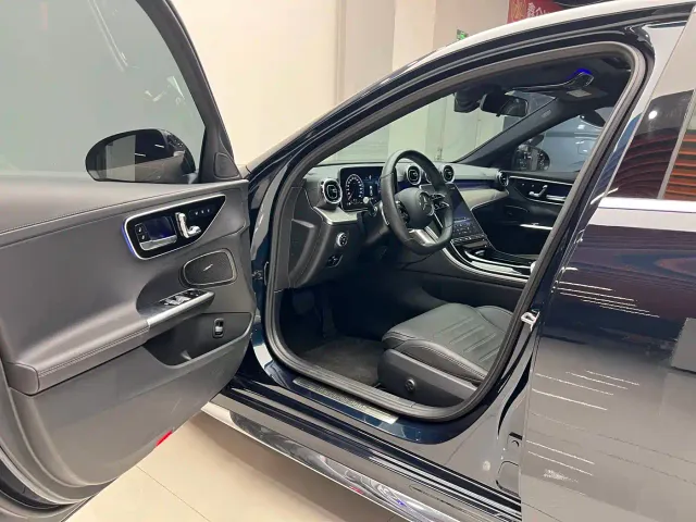 Mercedes-Benz C-Class — Фото автомобиля 7