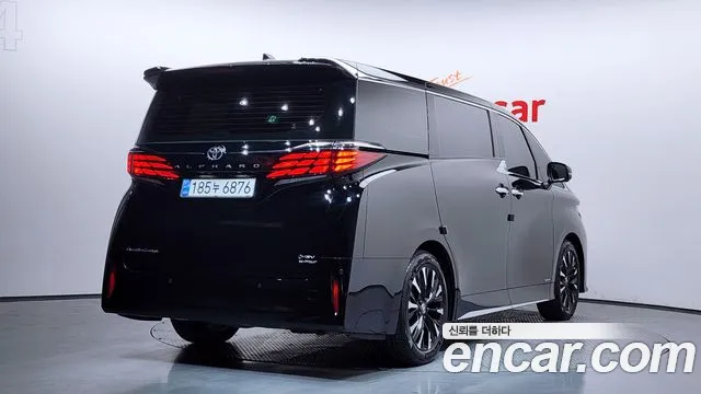 Toyota Alphard — Фото автомобиля 2