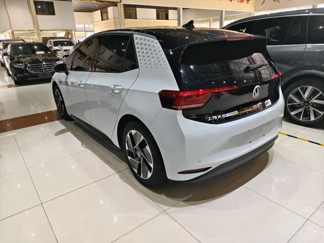 Volkswagen ID.3 — Фото автомобиля 14