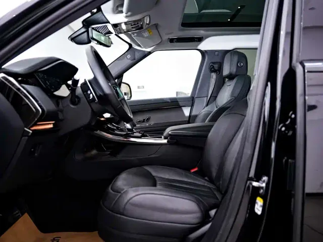 Land Rover Range Rover Sport — Фото автомобиля 24