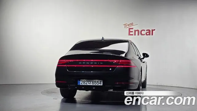 Genesis G90 Бензин 3.5 турбо AWD — Фото автомобиля 3