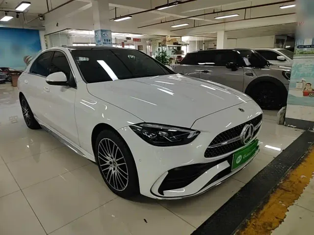 Mercedes-Benz C-Class — Фото автомобиля 3