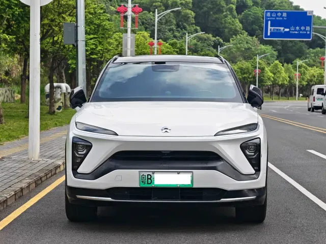 Nio ES6 — Фото автомобиля 2