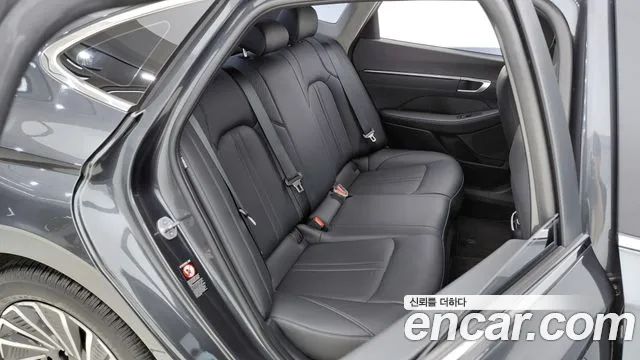 Hyundai Sonata — Фото автомобиля 11