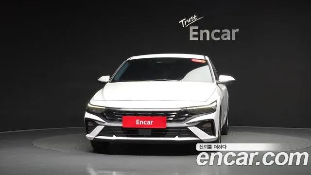 Hyundai Avante CN7 — Фото автомобиля 3