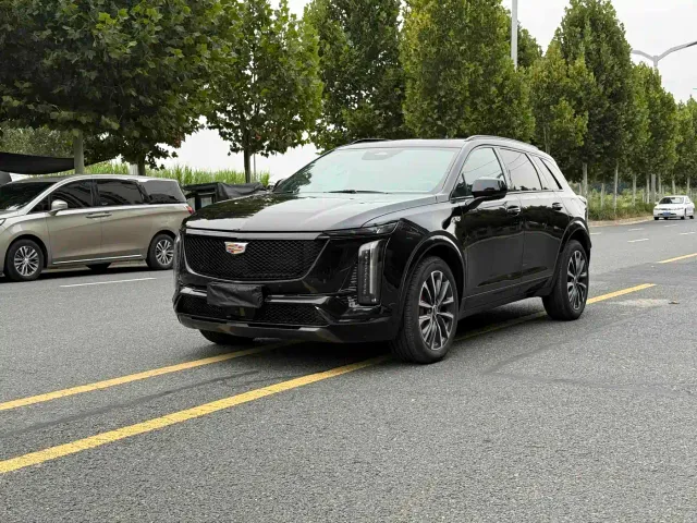 Фотография автомобиля — Cadillac XT5