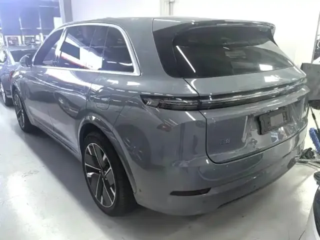 Li Auto L7 — Фото автомобиля 5