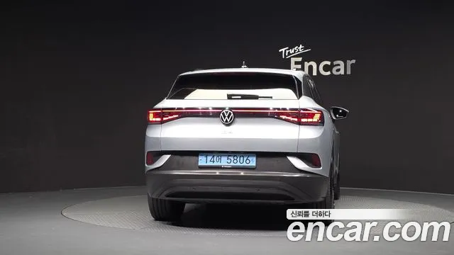 Volkswagen ID.4 — Фото автомобиля 3