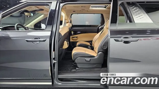 Kia Carnival 4th Gen — Фото автомобиля 18