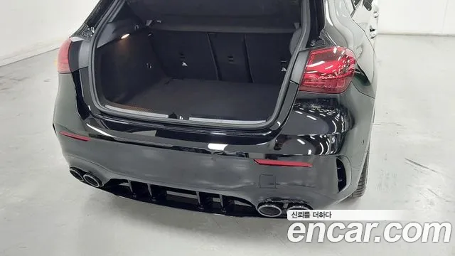 Mercedes-Benz A-Class — Фото автомобиля 11