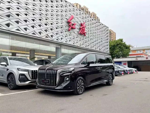 Фотография автомобиля — Hongqi HQ9 PHEV