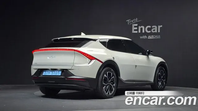 Kia EV6 — Фото автомобиля 2