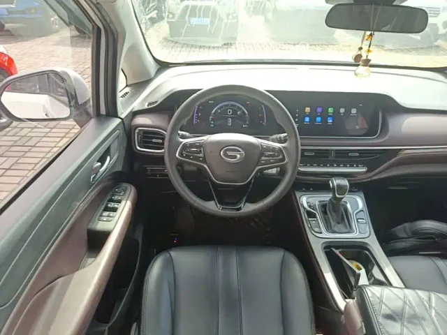 GAC Trumpchi M6 — Фото автомобиля 10