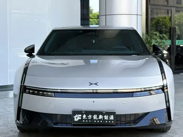 Xpeng P7 — Фото автомобиля 2