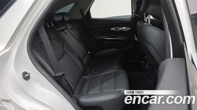 Genesis GV70 — Фото автомобиля 11