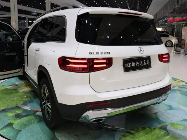 Mercedes-Benz GLB-Class — Фото автомобиля 21