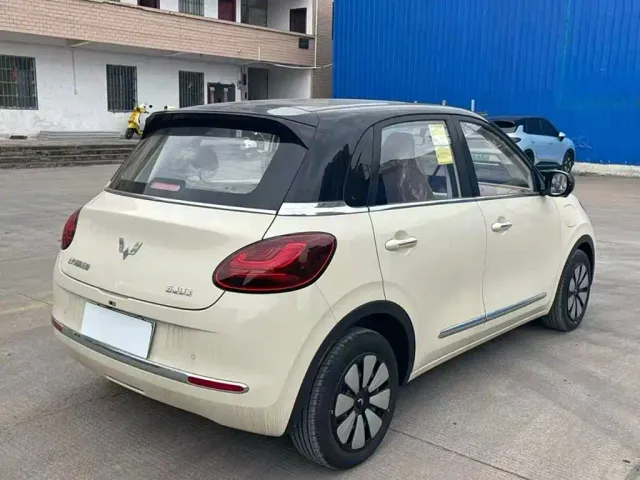 Wuling Bingo — Фото автомобиля 10