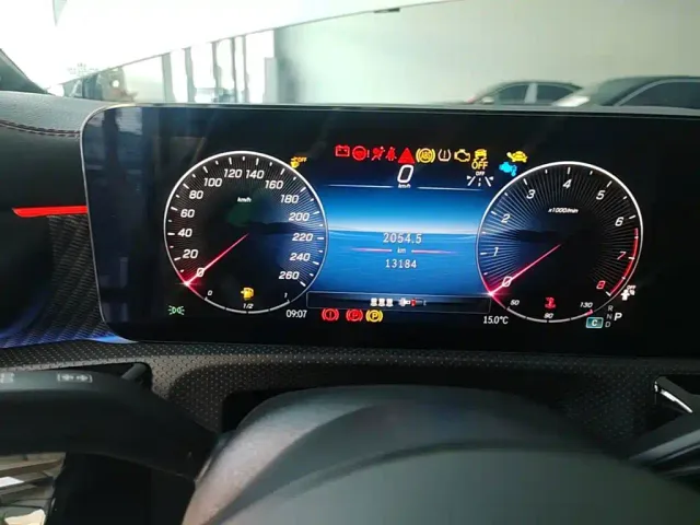 Mercedes-Benz A-Class — Фото автомобиля 11