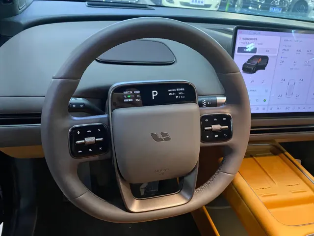 Li Auto i6 — Фото автомобиля 8