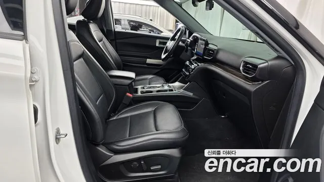 Ford Explorer 6th Gen — Фото автомобиля 16