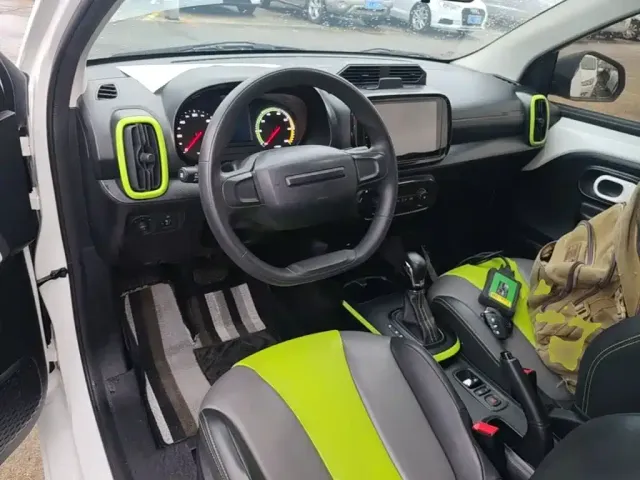 Roewe Kaiwei CLEVER 2021 302km New Four-Seat Super Edition — Фото автомобиля 9