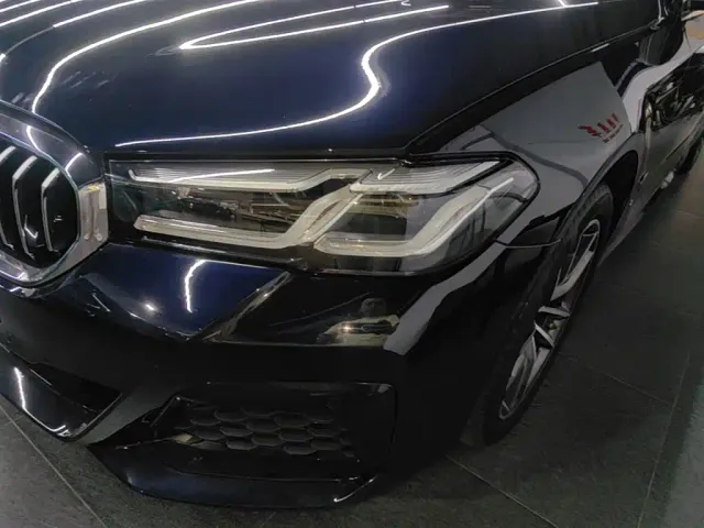 BMW 5 Series — Фото автомобиля 23