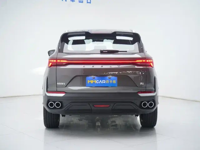 Geely Binyue — Фото автомобиля 12