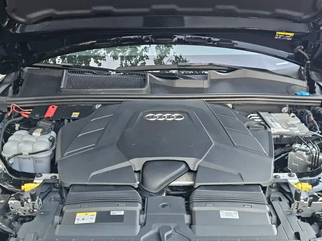 Audi Q7 — Фото автомобиля 21