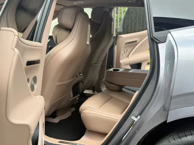 Avatr Avatr 07 2026 model Ultra EV AWD — Фото автомобиля 5