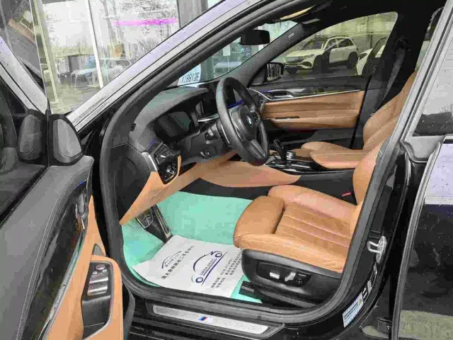 BMW 6 Series Gran Turismo — Фото автомобиля 5