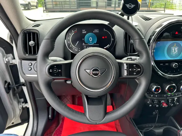 MINI Countryman — Фото автомобиля 14
