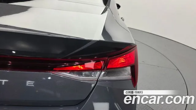 Hyundai Avante CN7 — Фото автомобиля 8