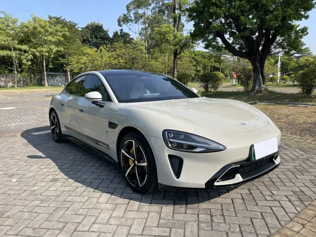 Xiaomi SU7 — Фото автомобиля 6