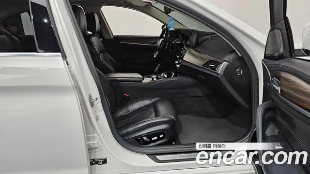 BMW 5-Series 5 серия (G30) 530i xDrive Luxury — Фото автомобиля 20