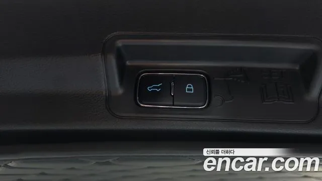 Ford Explorer — Фото автомобиля 13