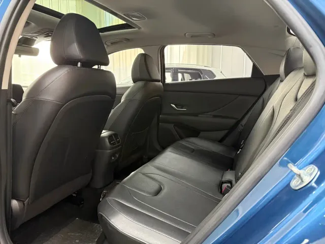 Hyundai Elantra — Фото автомобиля 11