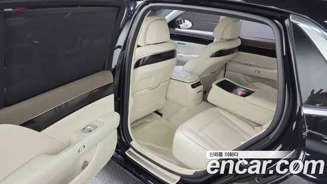 Genesis G90 Бензин 3.5 Turbo 2WD — Фото автомобиля 11