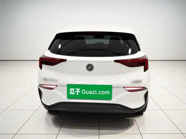 Buick Velite 6 — Фото автомобиля 3