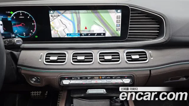Mercedes-Benz GLS-Class — Фото автомобиля 12