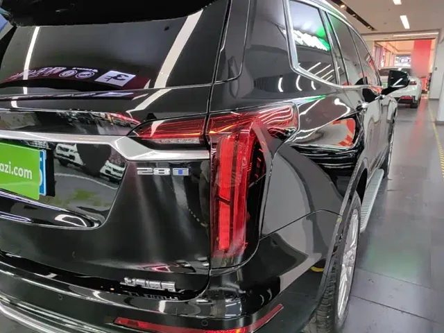 Cadillac XT6 — Фото автомобиля 7