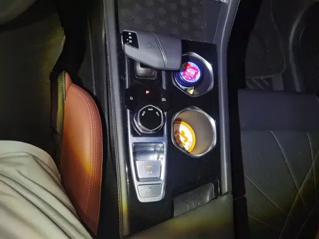 Changan Eado — Фото автомобиля 16
