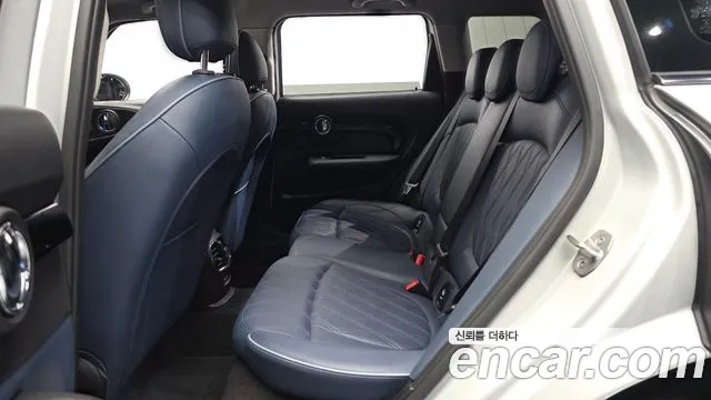 MINI Clubman — Фото автомобиля 11
