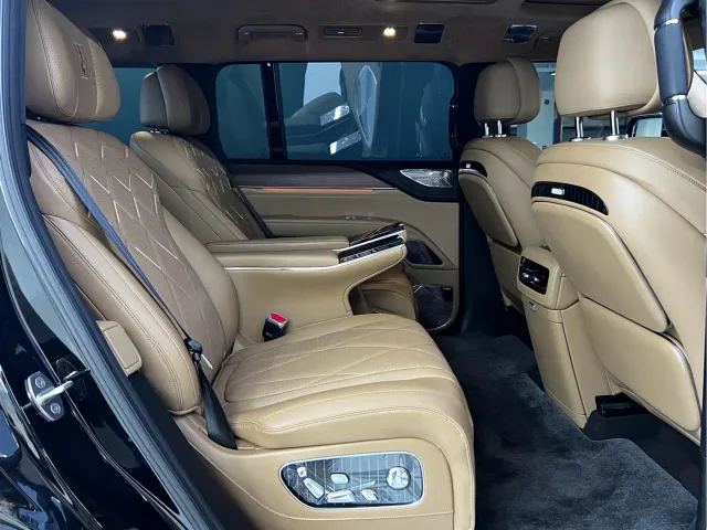BYD U8L — Фото автомобиля 5