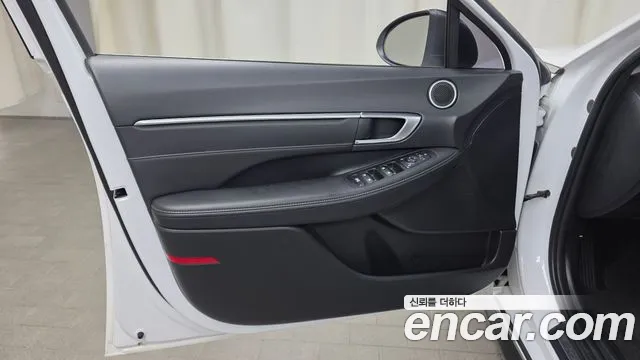 Hyundai Sonata — Фото автомобиля 13