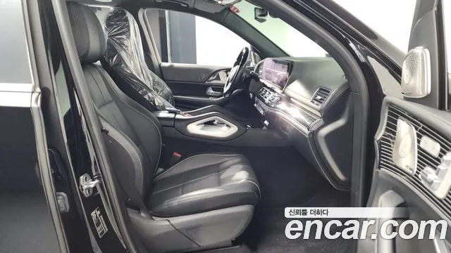 Mercedes-Benz GLS-Class — Фото автомобиля 24